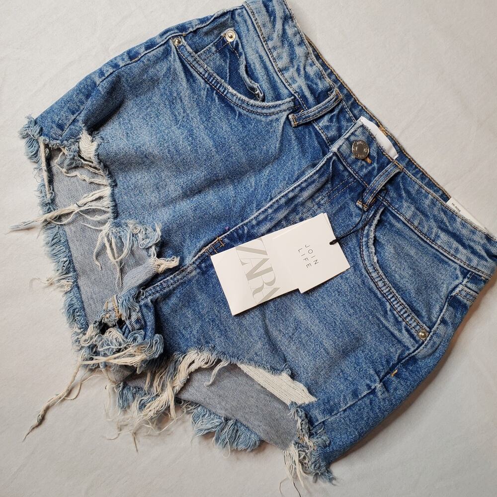 Zara Women's Size 4 NWT High-Rise Cutoff Shorts Blue